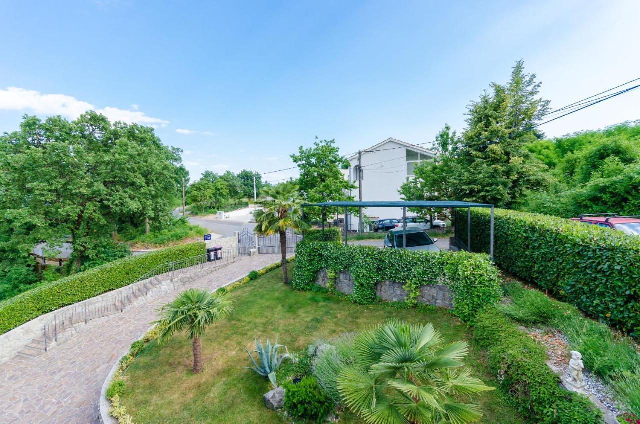 Apartments Marijana Ičići 外观 照片