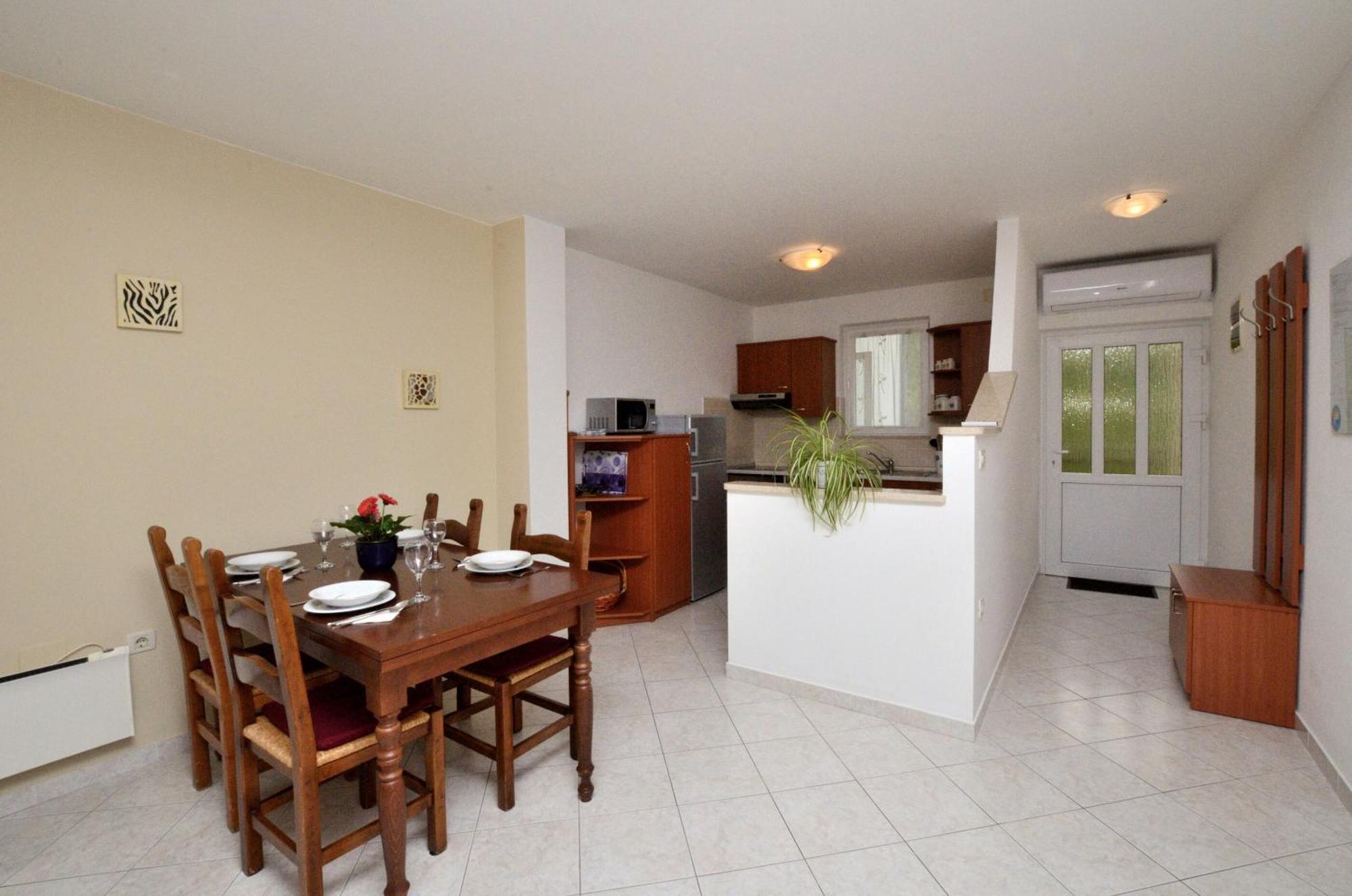 Apartments Marijana Ičići 外观 照片