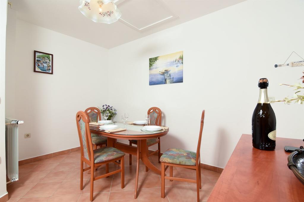 Apartments Marijana Ičići 外观 照片